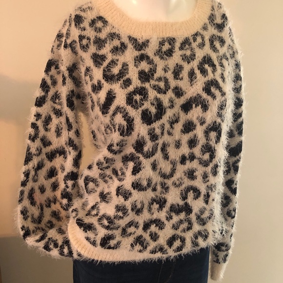 Mudd Animal Print Cheetah Fuzzy Crew Neck Sweater - Picture 3 of 5